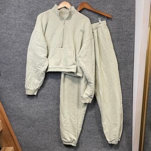 Bundle of 2 Set Active Hoodie and Sweatpants Size XL Womens